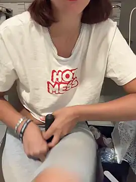 Monella96 webcam