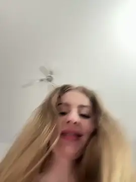CaseyCumFace webcam