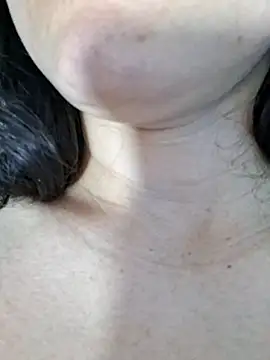 vaneza1999 - Vaneza1999's free webcam - UK Sex Cams