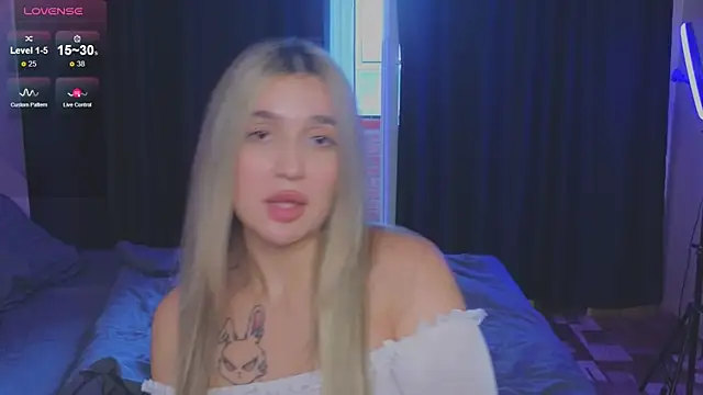 RoxyChill webcam