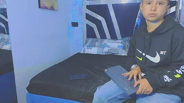Cami_thompson_ webcam