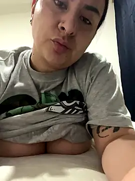 Abril_Luv webcam
