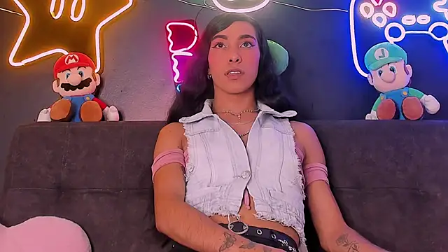 TiffValentinee_ webcam