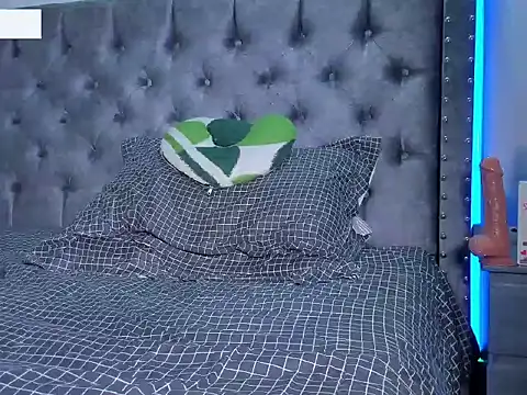 soyjustim - Soyjustim's free webcam - UK Sex Cams