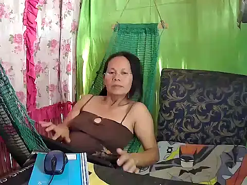 Hotzoey16 webcam