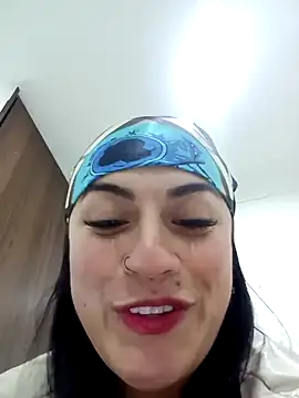 lesly_10- - Lesly_10-'s free webcam - UK Sex Cams