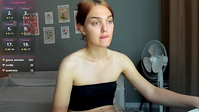 emiliarouds - Emiliarouds's free webcam - UK Sex Cams