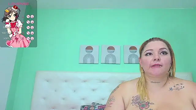 selena_castillo webcam