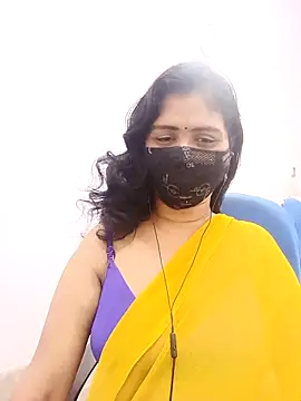 Lucky-Deepthi webcam