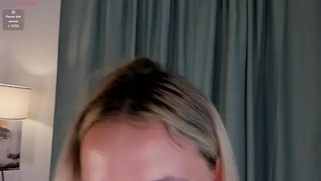 serene_velmire - Serene_velmire's free webcam - UK Sex Cams