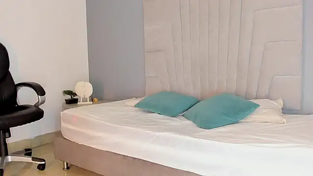 Mia_smith_x1 webcam