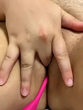 webcam porn live YoungHornyBritishGirl