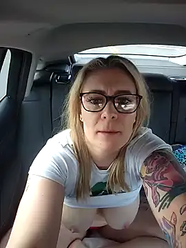 amateur sex HollyTattoo