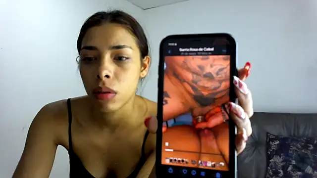 MeganAndMax@xh webcam