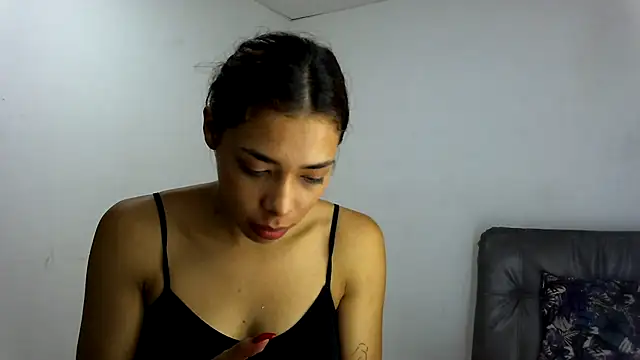 MeganAndMax@xh webcam