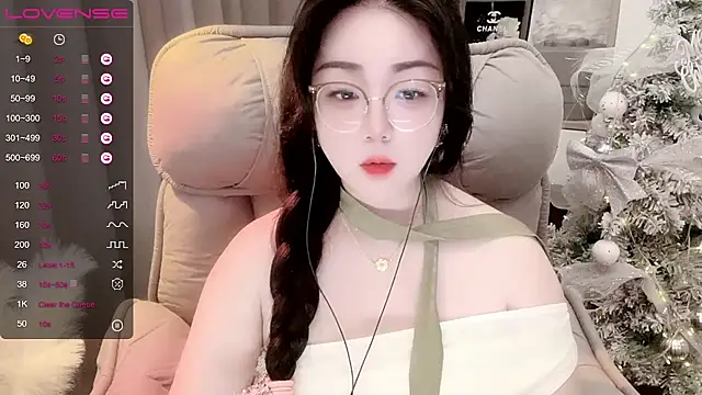 Monica-888 webcam