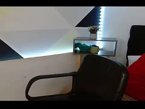 ZashaRomero webcam