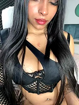 MadeleineSanez webcam