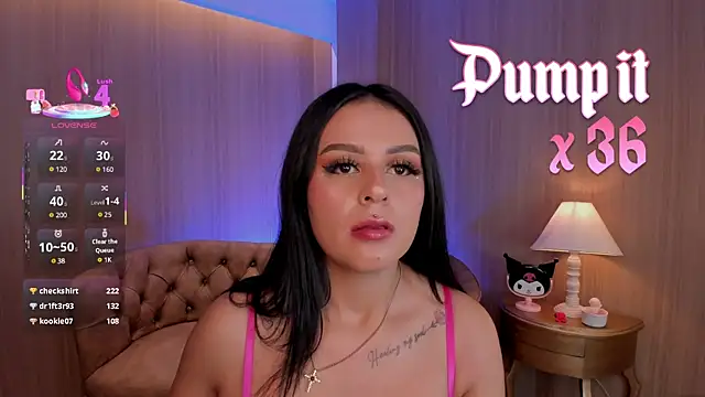 SoffiQueen webcam