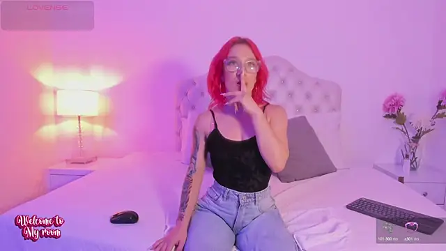 AbellaFox_ webcam