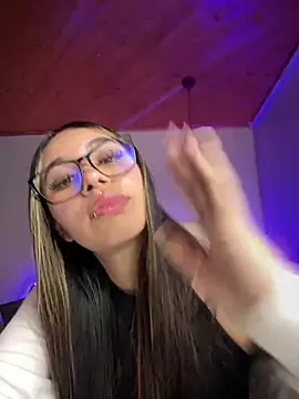 Cristina_pinkk webcam