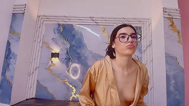 Anne_miller05 webcam