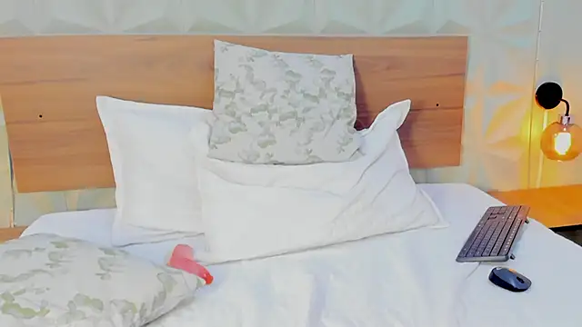 Lua_Obsessions webcam