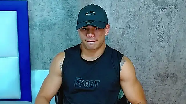 Adam_Bunny1 webcam