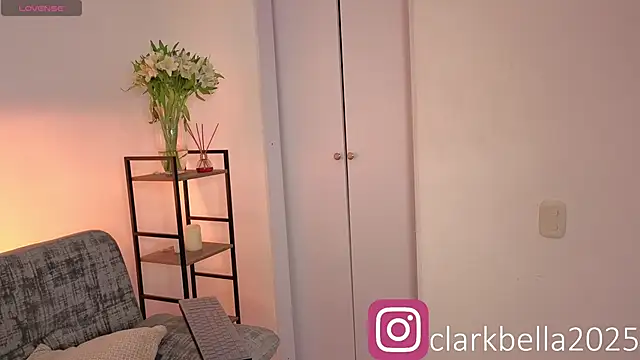 bellaa_clark webcam