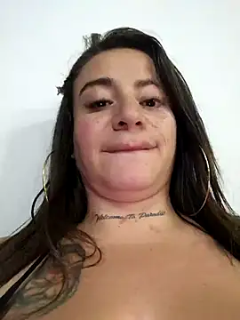 Alona_Evans webcam
