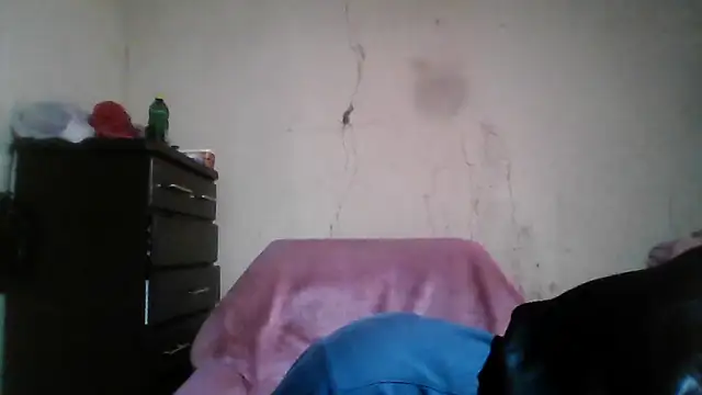 sexyhotchic93 webcam