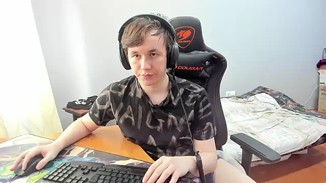 iliaskrislove - Iliaskrislove's free webcam - UK Sex Cams