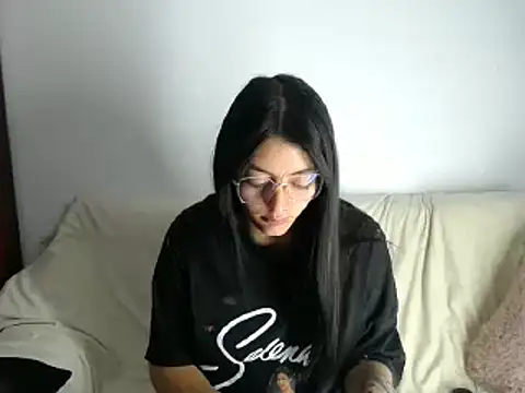 lessliee22_ webcam