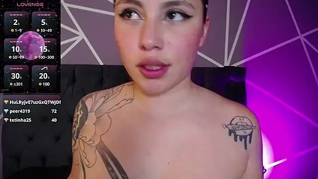 Dominic_Queen webcam