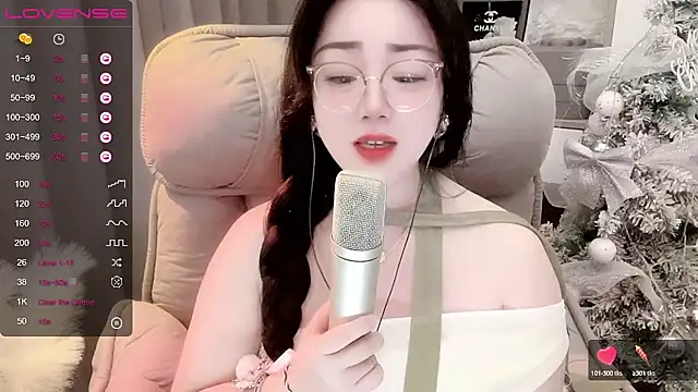 Monica-888 webcam