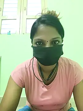 Tamil_Ishu webcam