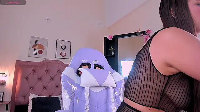sofiafisher_ webcam