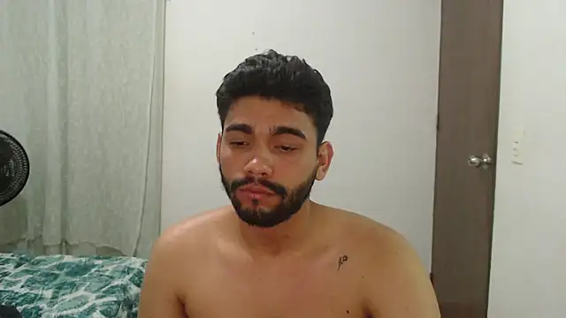 Dante_Damare webcam