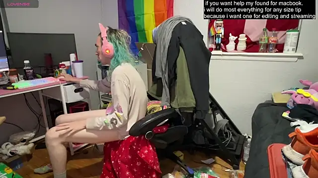 tallnerdyguy webcam
