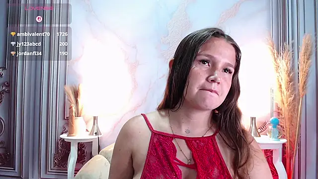 LuccyMilky webcam