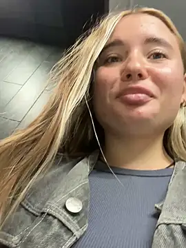 StephanieMur webcam