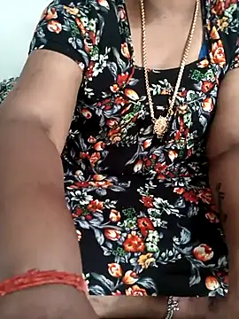 MaaliiiPonuTamil webcam