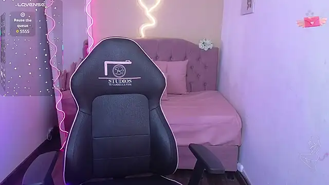jedah_tay webcam