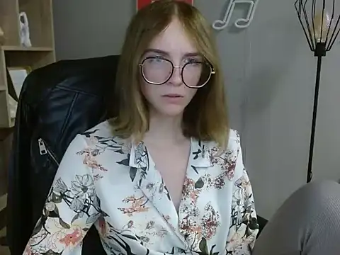 juicyPenny webcam