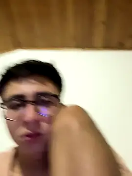 CamiRojas_boy webcam