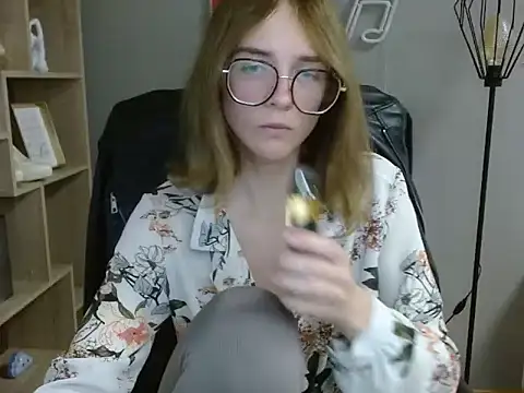 juicyPenny webcam