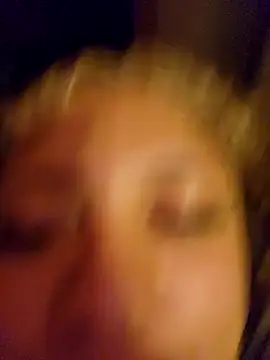 m0ondolly - M0ondolly's free webcam - UK Sex Cams