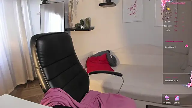 Betty_Dafoe webcam