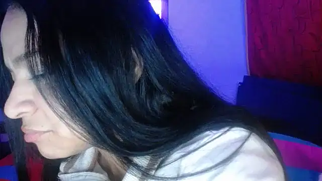 Sara_cute92 webcam