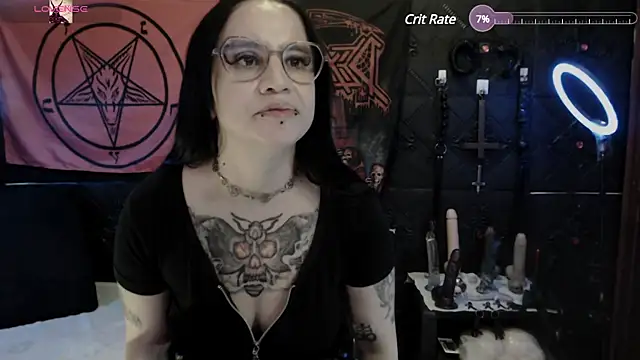 Evil_Queen_666 webcam